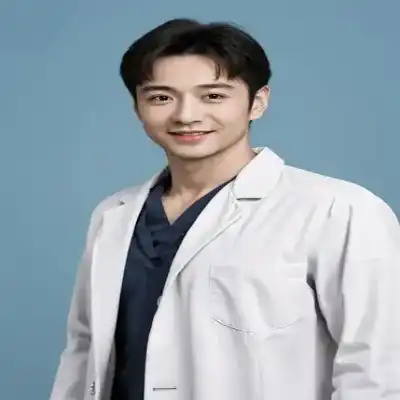 吕小宸